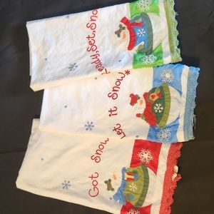 Vintage Embroidered Winter Snowman Cotton Tea Towels 28X18" Red Blue Green